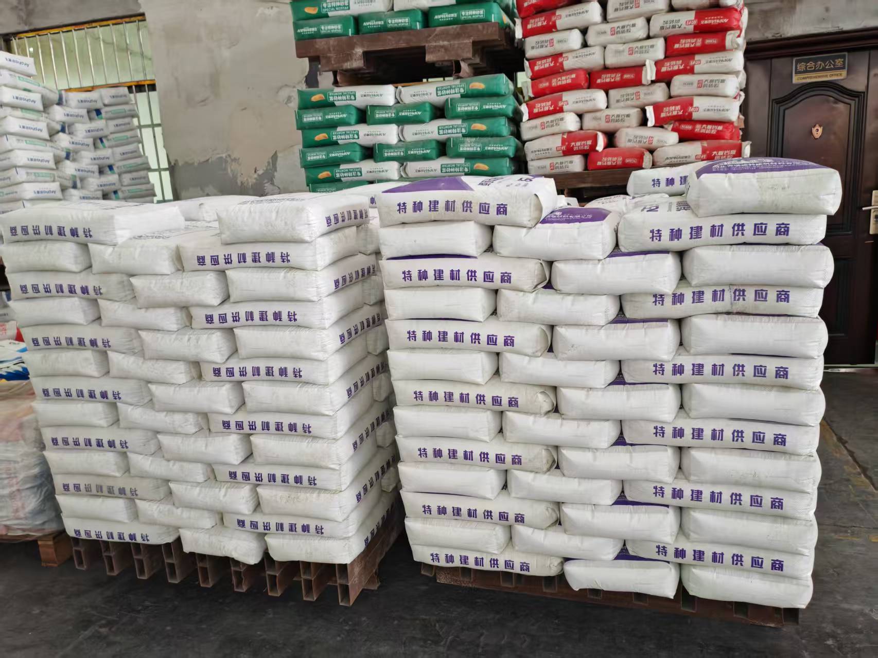 北泉镇拱顶带模注浆料