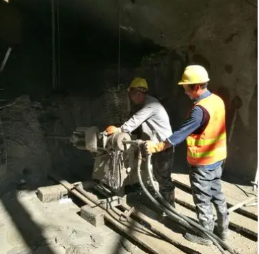 北泉镇水下抗分散灌浆料特点 水下不分散注浆料介绍